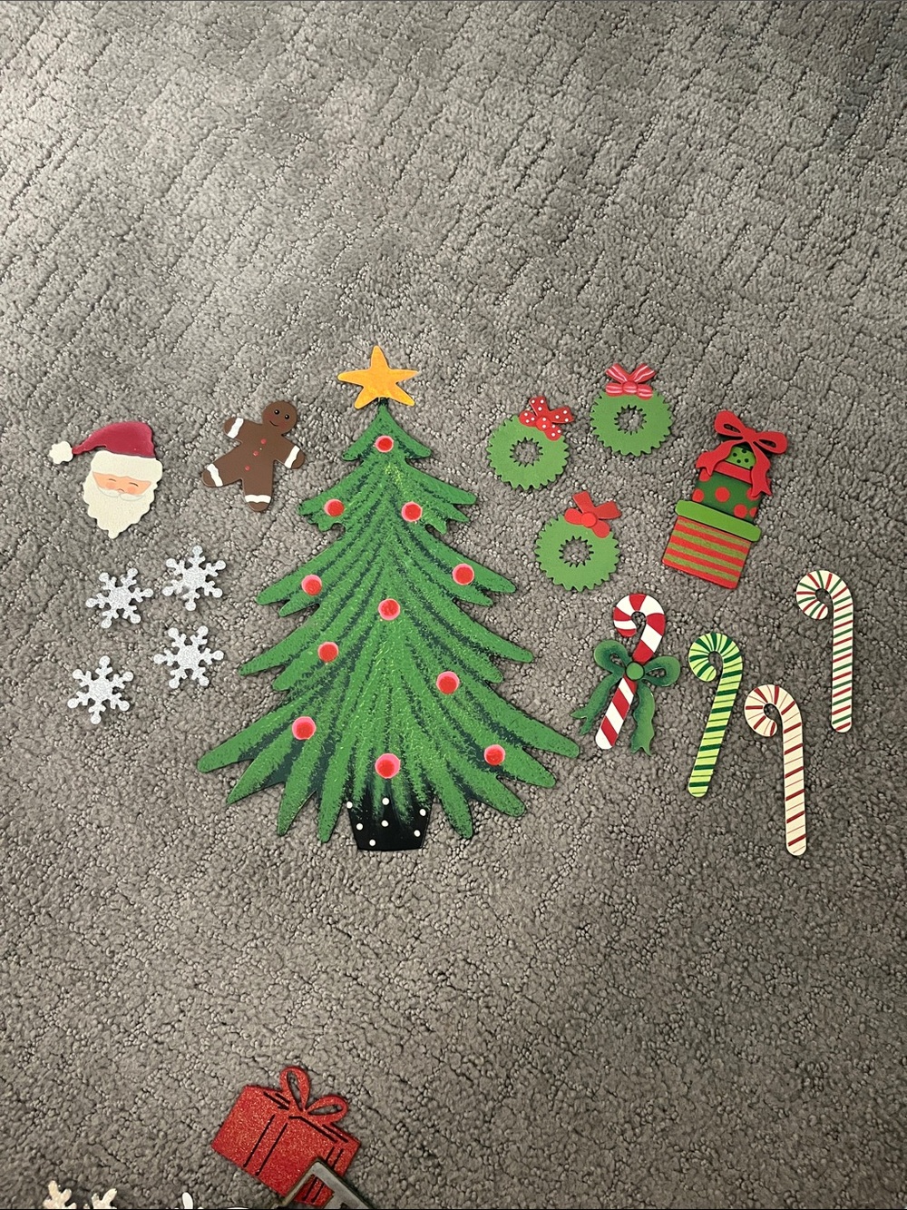 Magnetic Christmas Tree and Ornament Set - Green